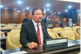Martin Tumbelaka Komisi III Mengingatkan Bahwa Indonesia adalah Negara Hukum