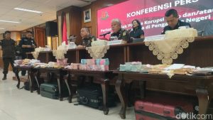 Kejagung Selidiki Panitera PN Surabaya Terima SGD 10 Ribu di Kasus Ronald Tannur