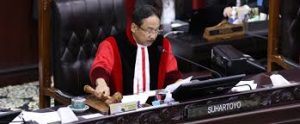 MK Resmi Menghapus Presidential Threshold: Bagaimana Tanggapan Para Ahli Hukum & Politik?